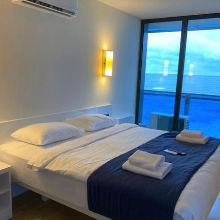 Sea View Apartments In Orbi City Batumi Esterno foto