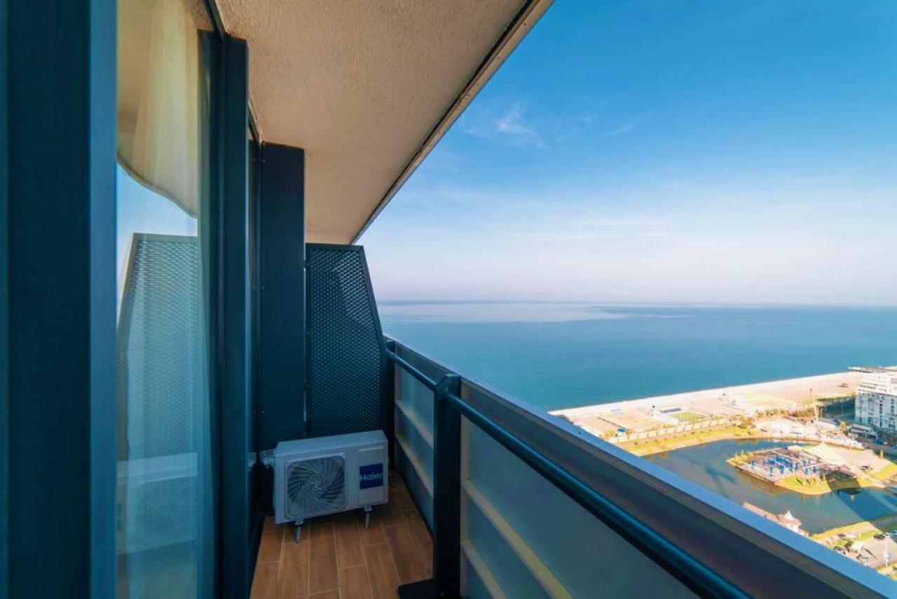 Sea View Apartments In Orbi City Batumi Esterno foto