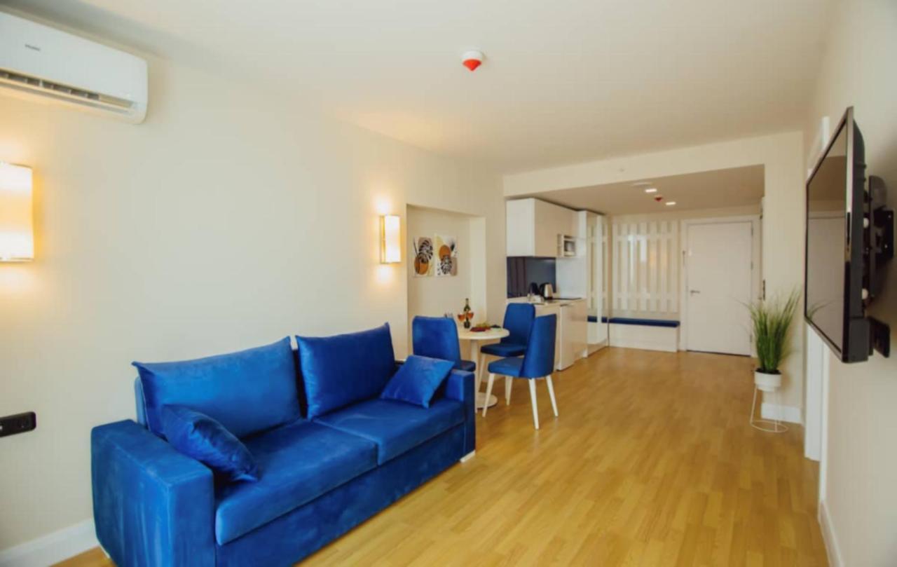 Sea View Apartments In Orbi City Batumi Esterno foto